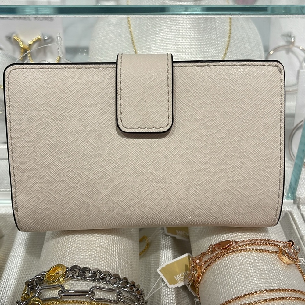 Michael Kors Jet Set Medium Floral Embellished Signature Logo Bi-Fold Wallet NWT - Picture 6 of 16